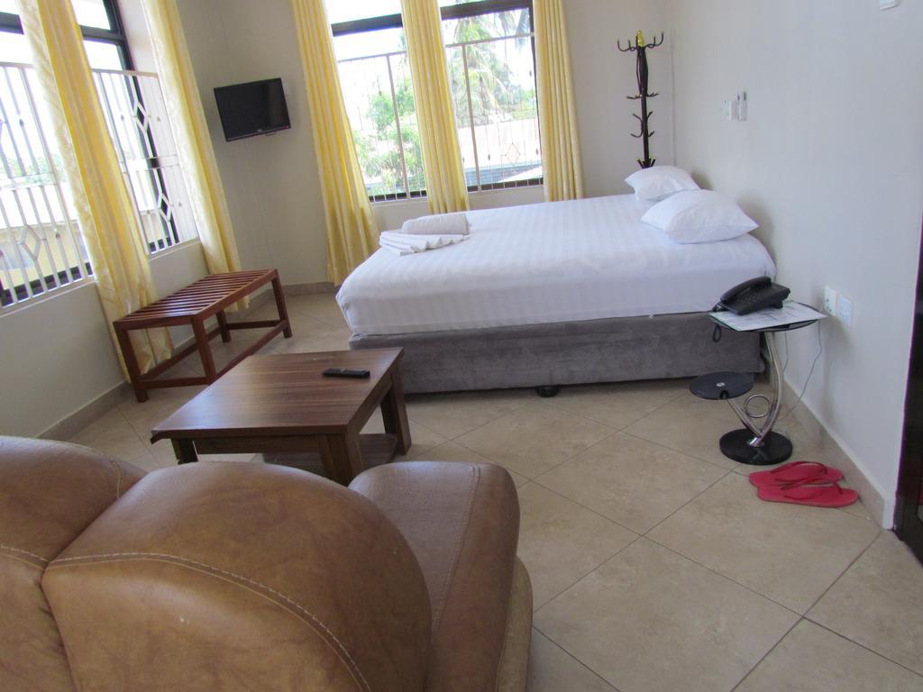 Fq Hotel Limited Dar es Salaam Room photo